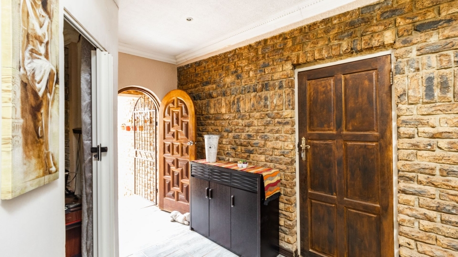5 Bedroom Property for Sale in Cashan North West